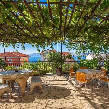 2 Bedroom Lovely In